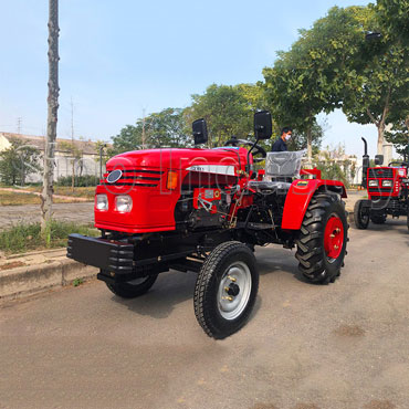 Four-wheel tractors for orchards and greenhouses
